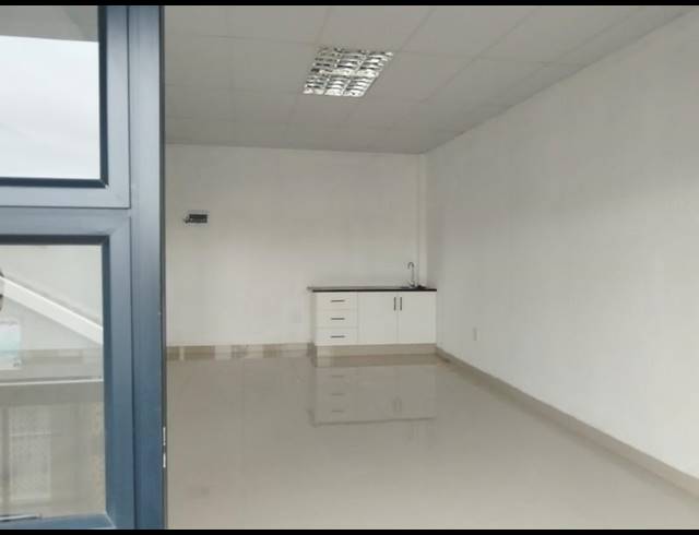 BUSINESS PROPERTY TO RENT IN PHOENIX